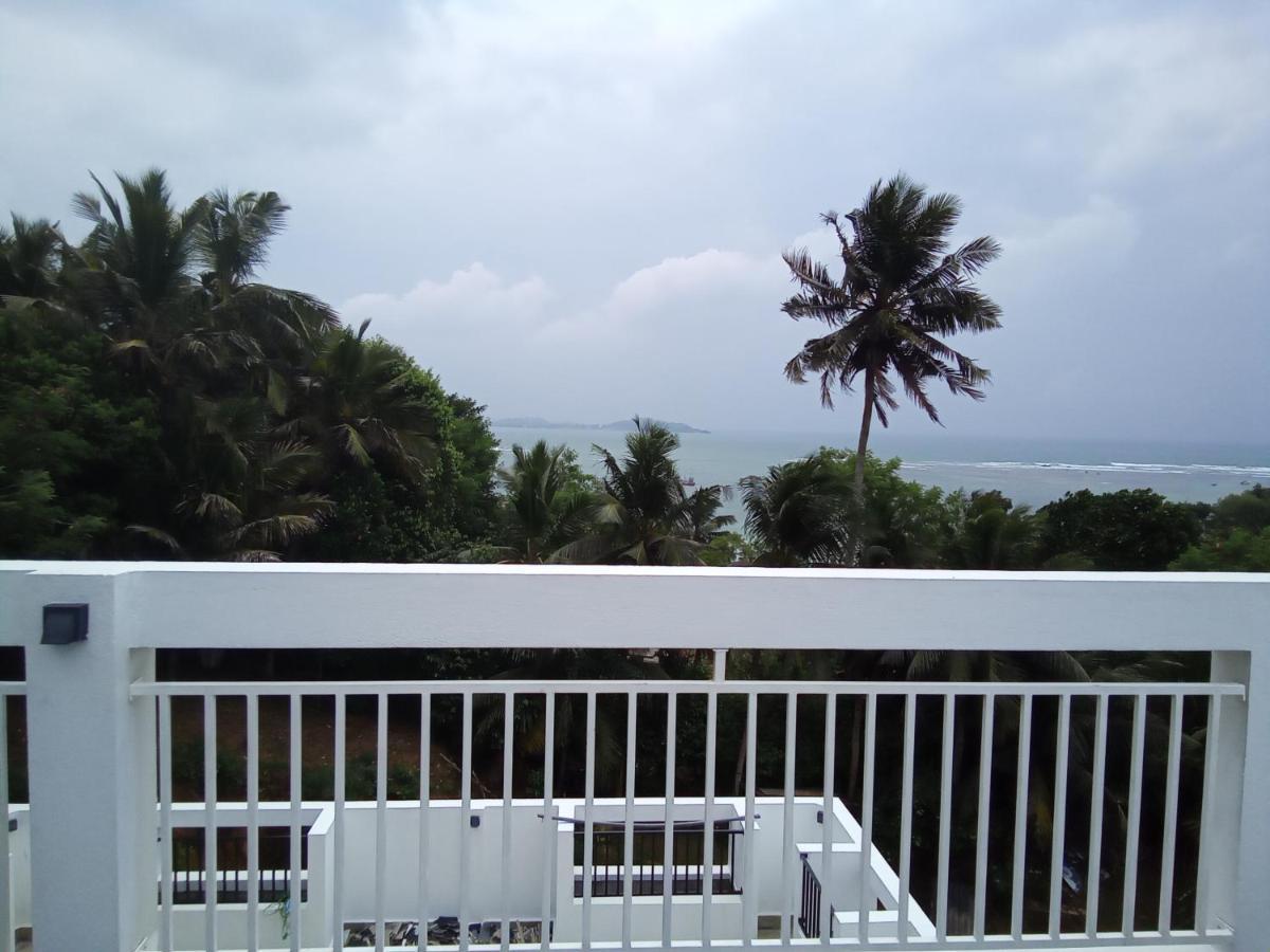 The Moose Weligama Exterior foto