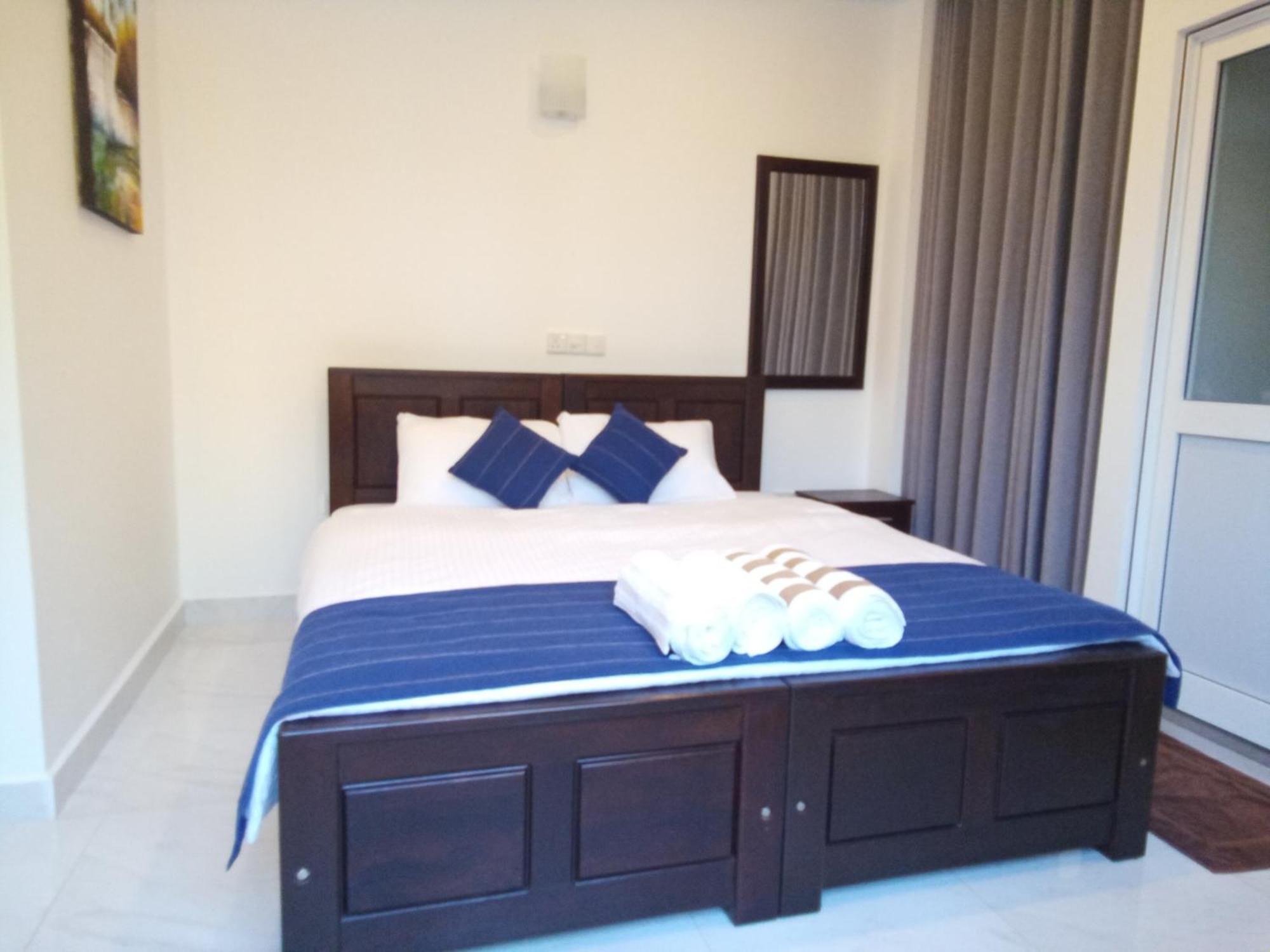 The Moose Weligama Exterior foto