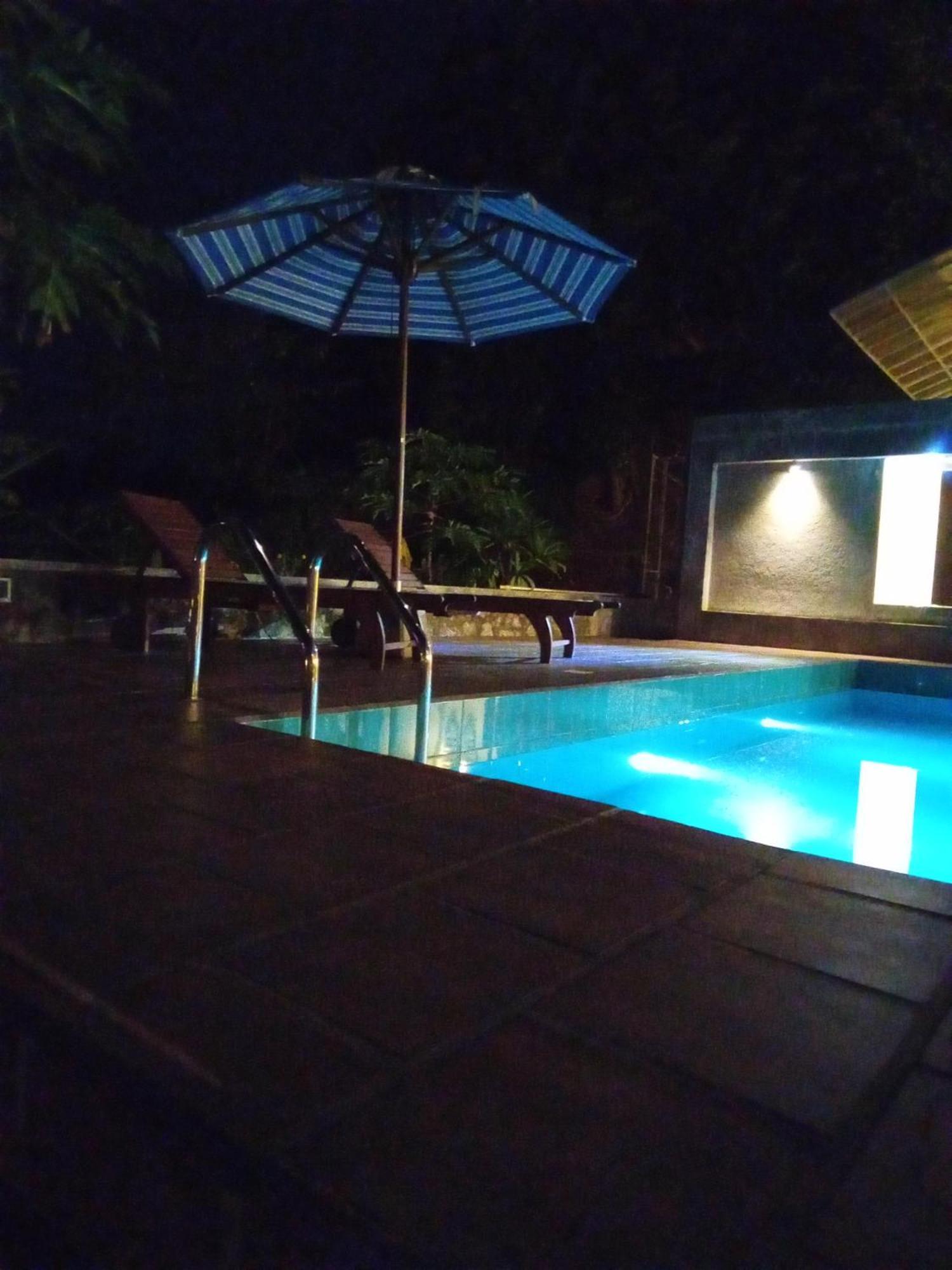 The Moose Weligama Exterior foto