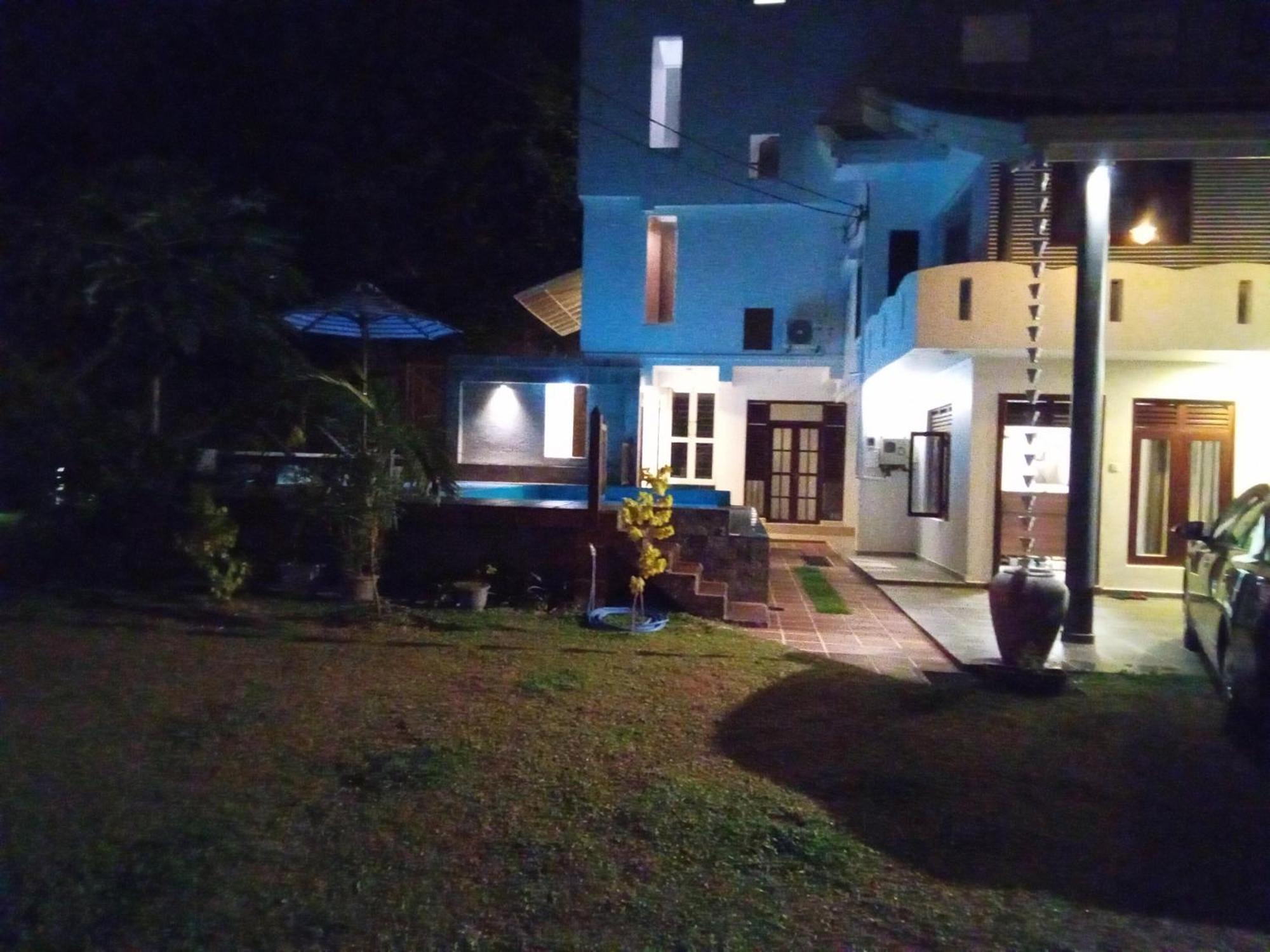 The Moose Weligama Exterior foto
